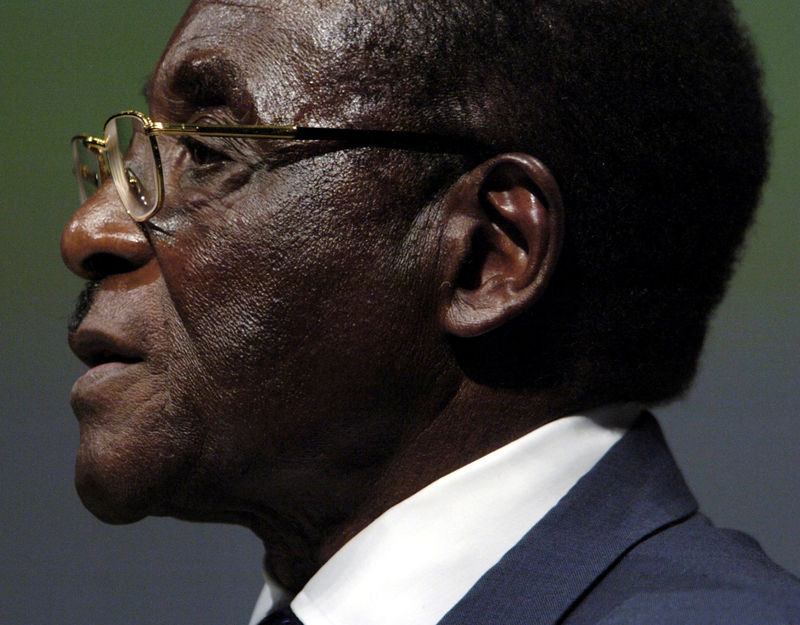 © Reuters. LE PRÉSIDENT ZIMBABWÉEN ROBERT MUGABE A DÉMISSIONNÉ