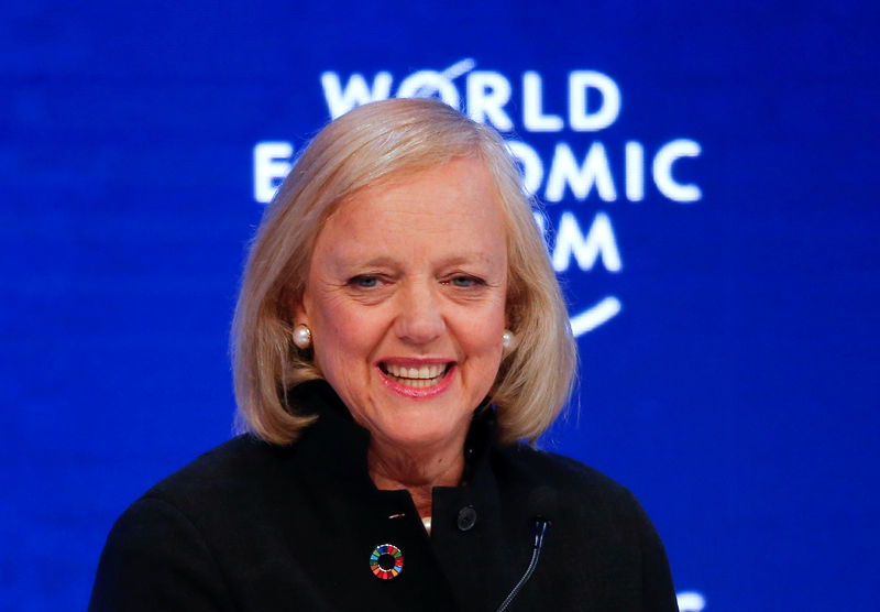 © Reuters. FILE PHOTO: Meg Whitman, President and Chief Executive Officer, Hewlett Packard Enterprise, attends the annual meeting of the World Economic Forum (WEF) in Davos