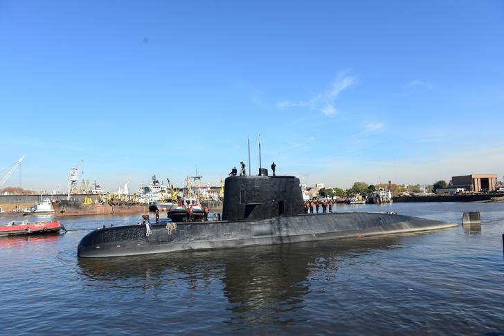 © Reuters. البحرية الأرجنتينية: تم رصد صوت غير مألوف يوم فقد الغواصة