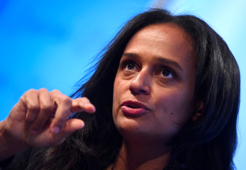 © Reuters. Isabel dos Santos, Chairwoman of Sonangol, speaks during a Reuters Newsmaker event in London, Britain