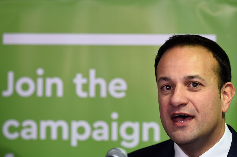 © Reuters. FILE PHOTO - Ireland's Prime Minister (Taoiseach) Leo Varadkar speaks at the FemFest conference in Dublin