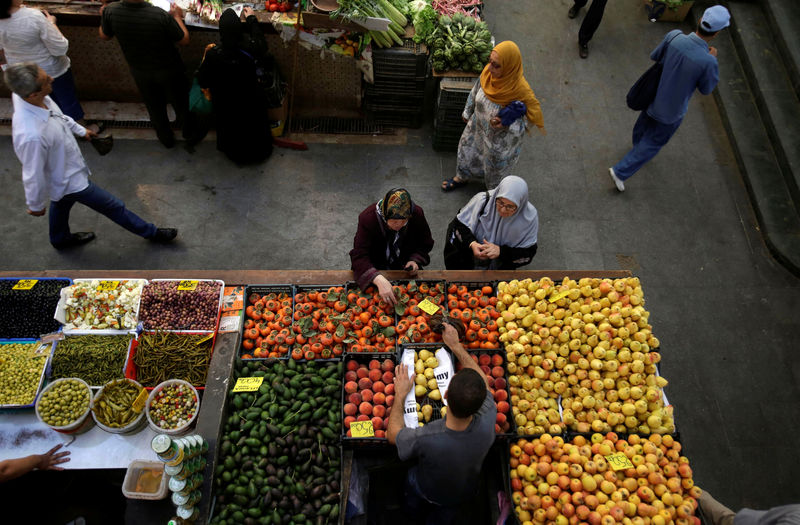 © Reuters. التضخم السنوي في الجزائر يرتفع إلى 6% في أكتوبر