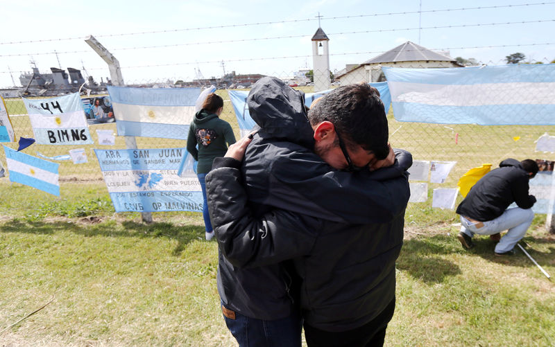 © Reuters. La búsqueda del submarino argentino perdido sigue pese a los fuertes vientos