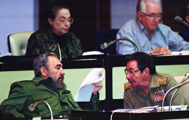 © Reuters. Armando Hart, intelectual cubano y aliado de Fidel Castro, muere a los 87 años