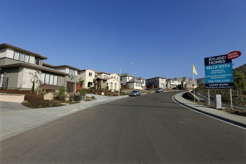 © Reuters. FILE PHOTO: A view of single family homes for sale in San Marcos