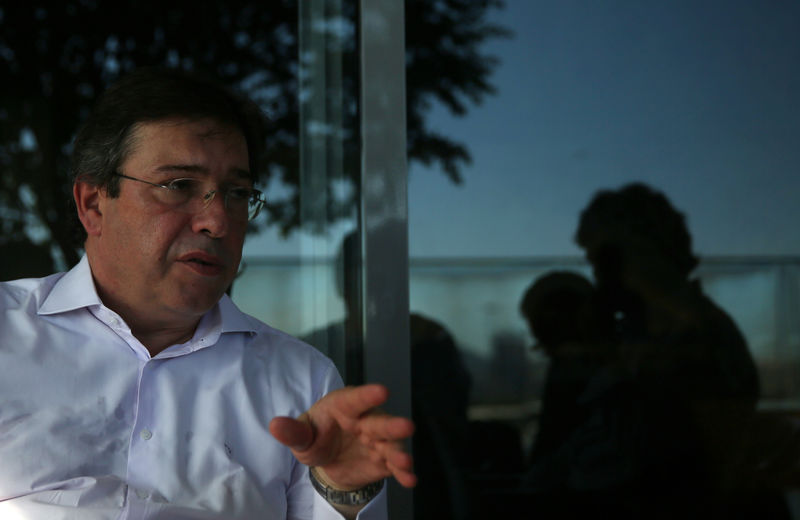 © Reuters. Presidente-executivo da Eletrobras, Wilson Ferreira Jr. , fala durante entrevista à Reuters no Rio de Janeiro