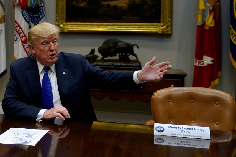 © Reuters. U.S. President Trump speaks with reporters after meeting with McConnell and Ryan at the White House in Washington