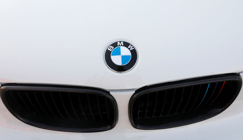 © Reuters. A BMW logo is seen on a car at the International Auto Show in Mexico City