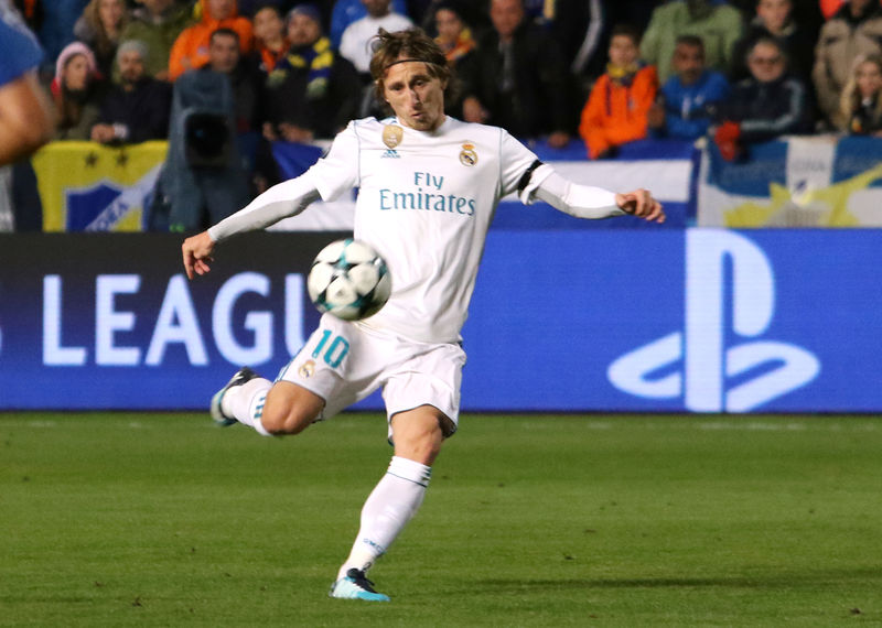 © Reuters. La Fiscalía se querella contra el futbolista Modric por posible fraude fiscal