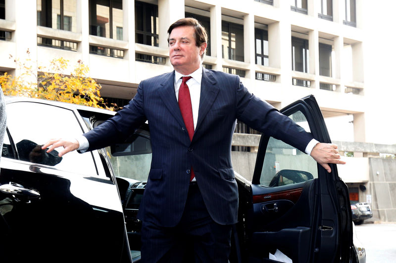 © Reuters. Paul Manafort, former campaign manager for U.S. President Donald Trump arrives for a bond hearing at U.S. District Court in Washington