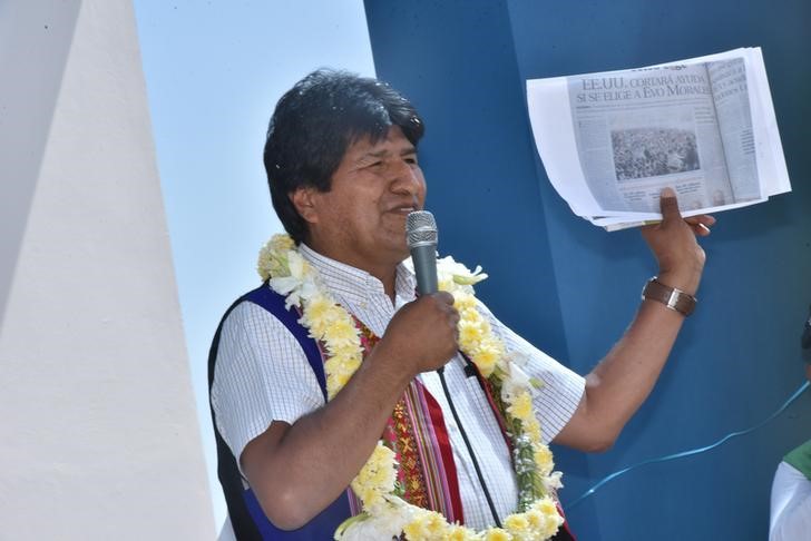 © Reuters. Evo Morales fala durante cerimônia em Cochabamba