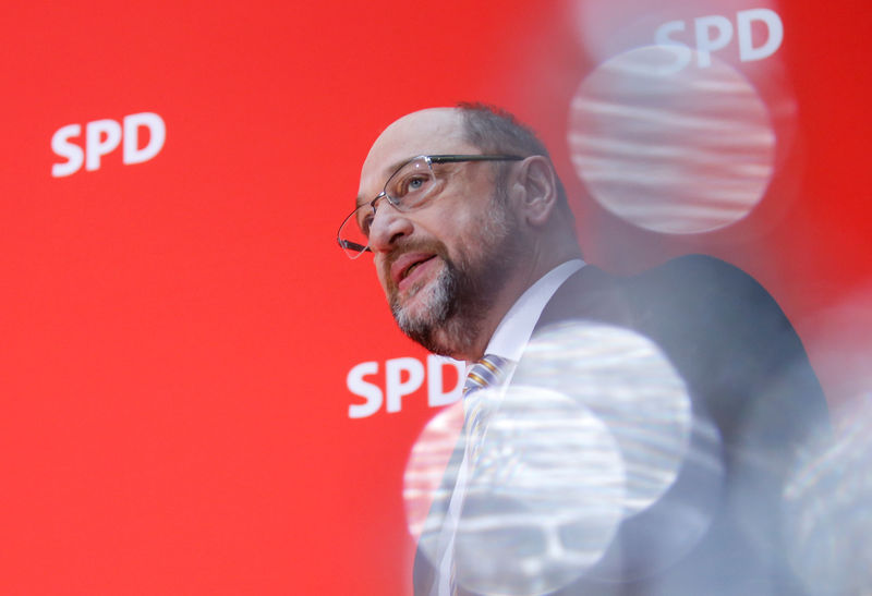 © Reuters. Líder do Partido Social-Democrata da Alemanha (SPD), Martin Schulz, durante pronunciamento na sede do partido, em Berlim