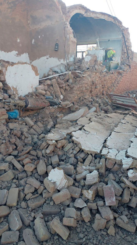 © Reuters. Un terremoto de 6 grados sacude el sureste de Irán y destruye casas