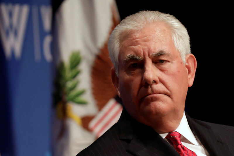 © Reuters. La posible salida de Tillerson en EEUU preocupa en Europa