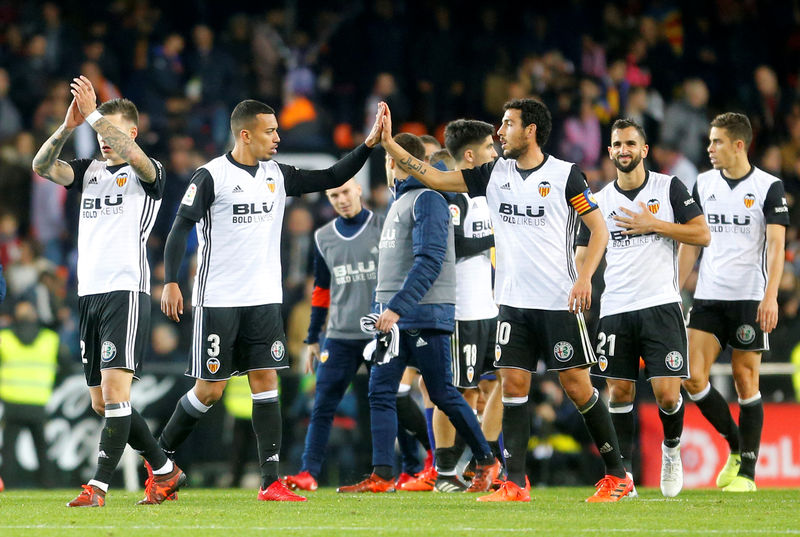 © Reuters. Valencia cae contra Getafe y pierde ocasión de acercarse al FC Barcelona