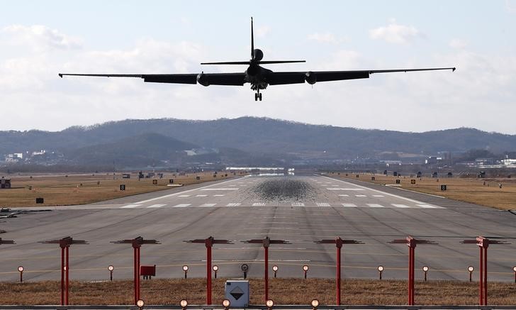 © Reuters. Simulacro aéreo de EEUU y Corea del Sur entre advertencias norcoreanas de una guerra nuclear