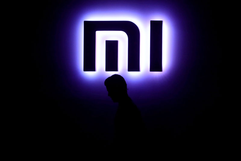 © Reuters. FILE PHOTO: A Xiaomi logo is pictured in Mexico City