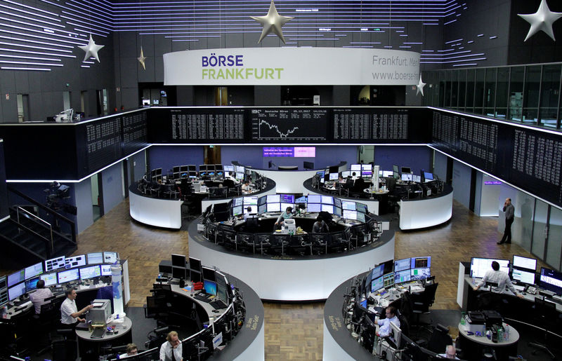 © Reuters. The German share price index, DAX board, is seen at the stock exchange in Frankfurt