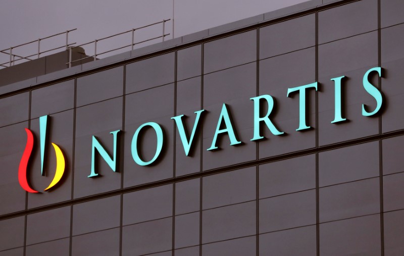 © Reuters. Swiss drugmaker Novartis' logo is seen in Stein