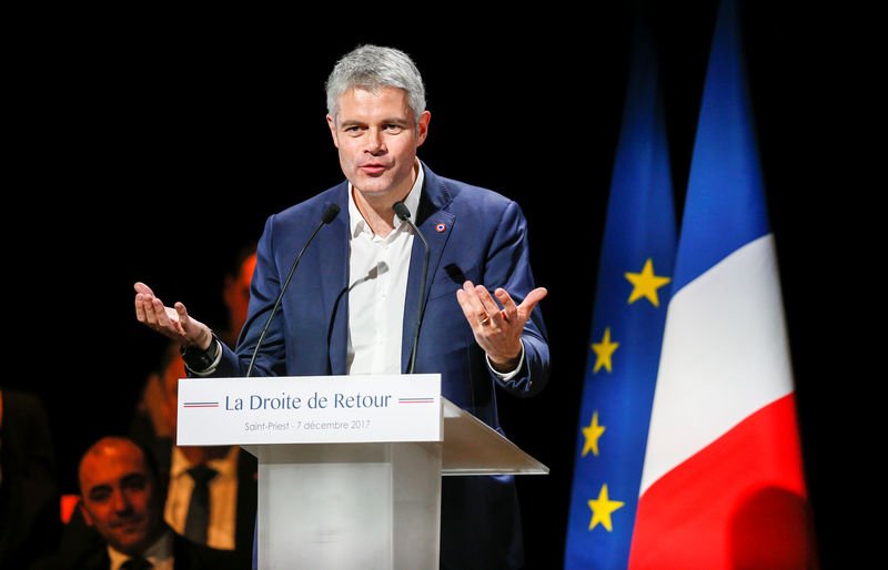 © Reuters. WAUQUIEZ PLÉBISCITÉ, LES MODÉRÉS AUX AGUETS