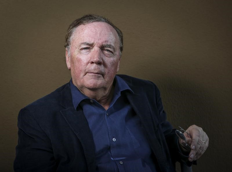 © Reuters. Writer James Patterson promotes the new movie "Alex Cross" based on his novel "Cross" at the Four Seasons in Los Angeles