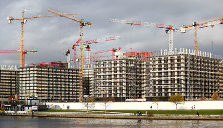 © Reuters. A construction site at the river Spree is pictured in Berlin