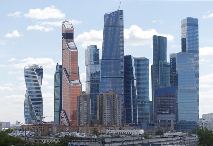 © Reuters. Вид на башни делового центра Москва-сити в российской столице