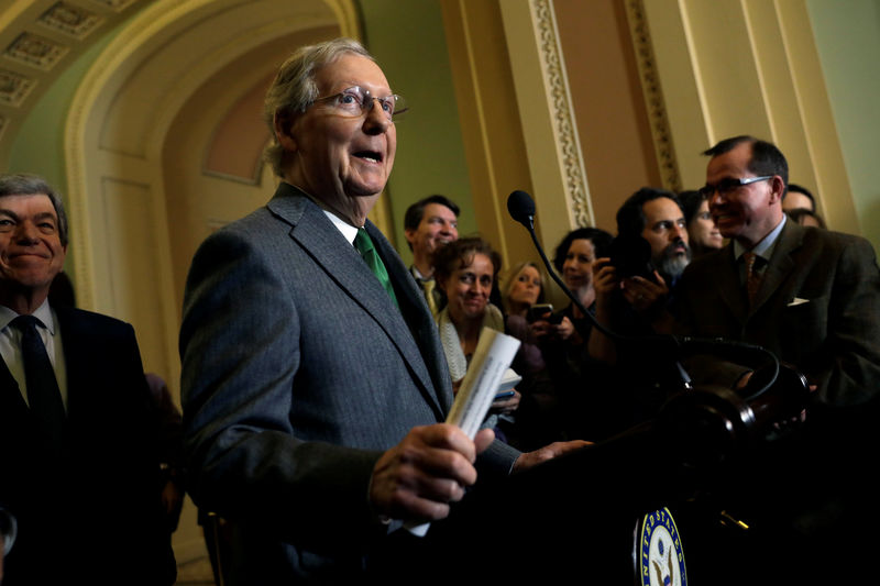 © Reuters. Senate Majority Leader Mitch McConnell (R-KY) talks to the media in Washington