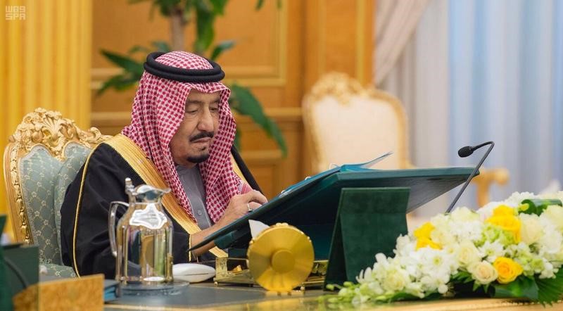 © Reuters. العاهل السعودي يتعهد بمواجهة الفساد "بكل حزم وعزم"