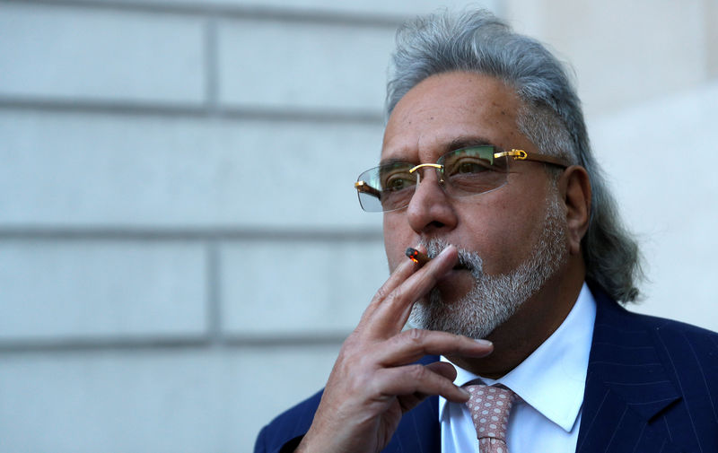 © Reuters. Indian tycoon Vijay Mallya is seen outside Westminster Magistrates Court in London