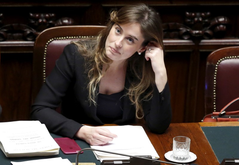 © Reuters. Maria Elena Boschi alla Camera, all'epoca in cui era ancora ministra delle Riforme