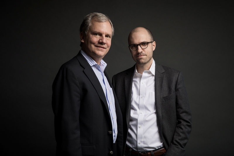 © Reuters. Arthur Gregg (A.G.) Sulzberger and his father Arthur Ochs Sulzberger Jr. on the 16th floor of the New York Times building in New York