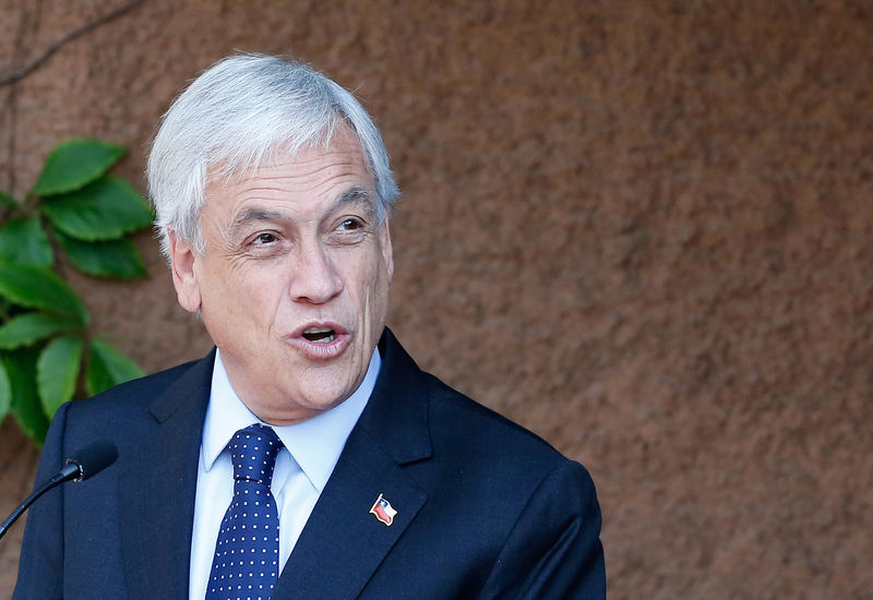 © Reuters. Sebastian Piñera concede entrevista em Santiago