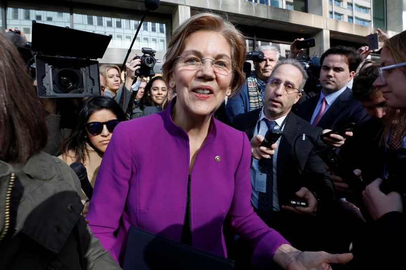 © Reuters. Senator Elizabeth Warren (D-MA) leaves after a protest