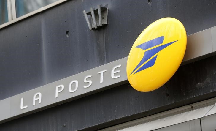 © Reuters. LA POSTE ABAISSE SON OBJECTIF DE BÉNÉFICE D'EXPLOITATION EN 2020