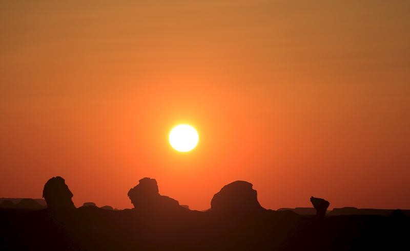 © Reuters. LE NOMBRE DE MIGRANTS DANS L'UE POURRAIT TRIPLER D'ICI 2100