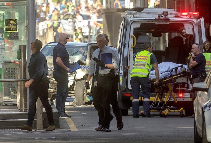 © Reuters. رئيس وزراء استراليا: 9 أجانب بين جرحى حادث الدهس في ملبورن