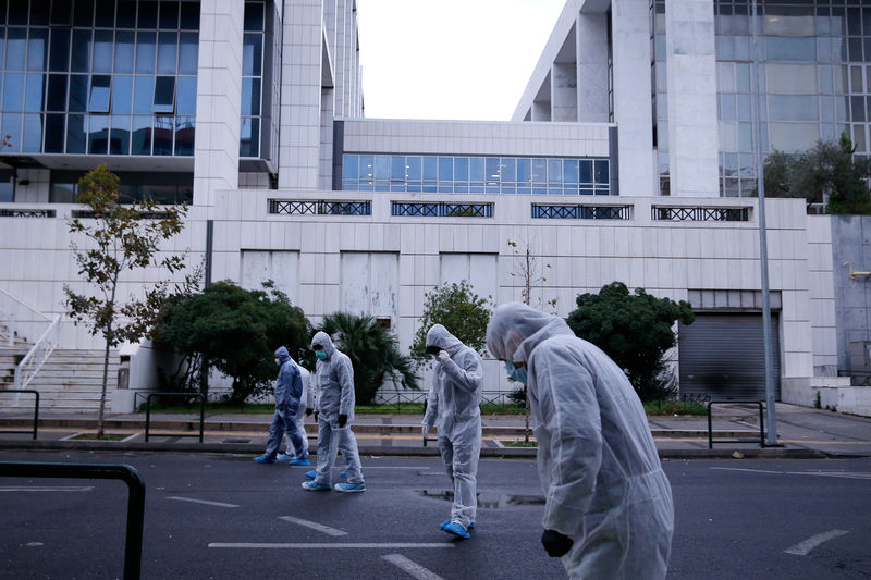 © Reuters. انفجار محدود خارج محكمة في أثينا ولا أنباء عن إصابات