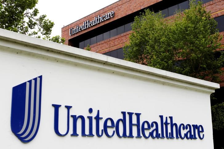 © Reuters. FILE PHOTO - The logo of Down Jones Industrial Average stock market index listed company UnitedHealthcare