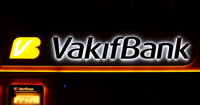 © Reuters. FILE PHOTO: The logo of state-run bank Vakifbank is seen at a branch in Istanbul