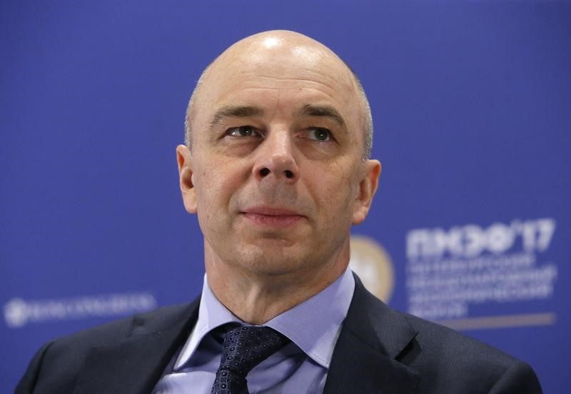 © Reuters. FILE PHOTO: Russian Finance Minister Siluanov attends the St. Petersburg International Economic Forum