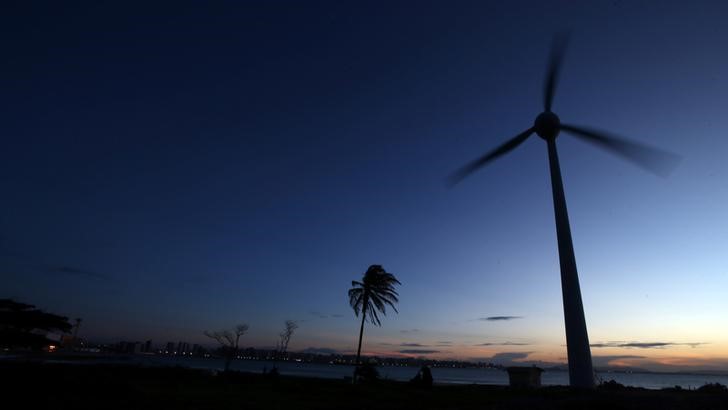 © Reuters. Turbina eólica usada para gerar eletricidade na cidade de Fortaleza, no Brasil