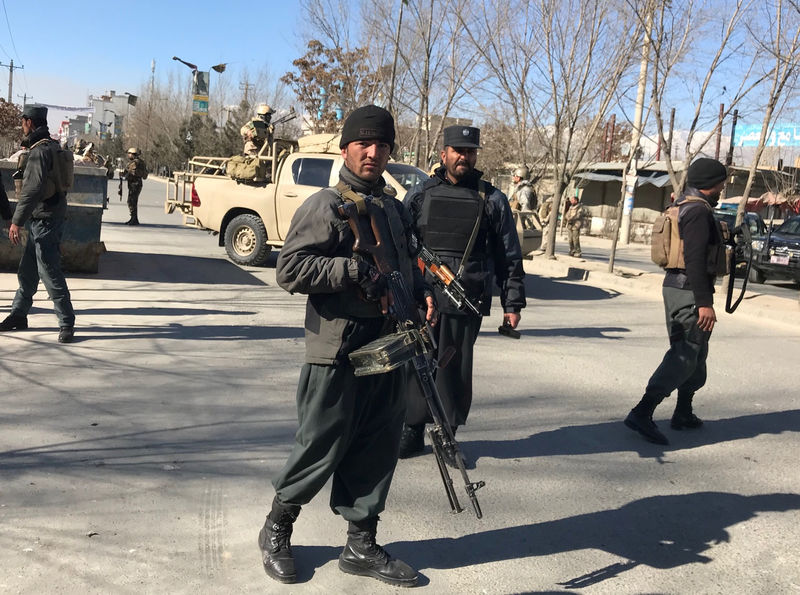 © Reuters. Al menos 40 muertos y 30 heridos en una explosión en una agencia de noticias afgana