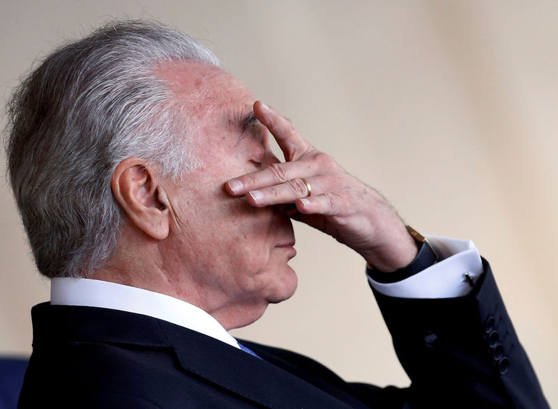 © Reuters. La fiscal general de Brasil rechaza los indultos navideños dados por Temer