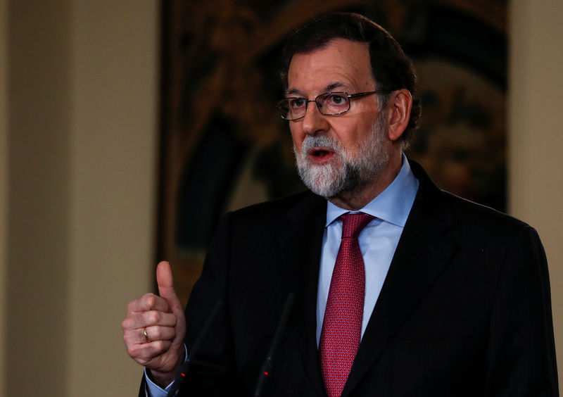 © Reuters. Primeiro-ministro espanhol, Mariano Rajoy, durante discurso no Palácio de Moncloa, em Madri