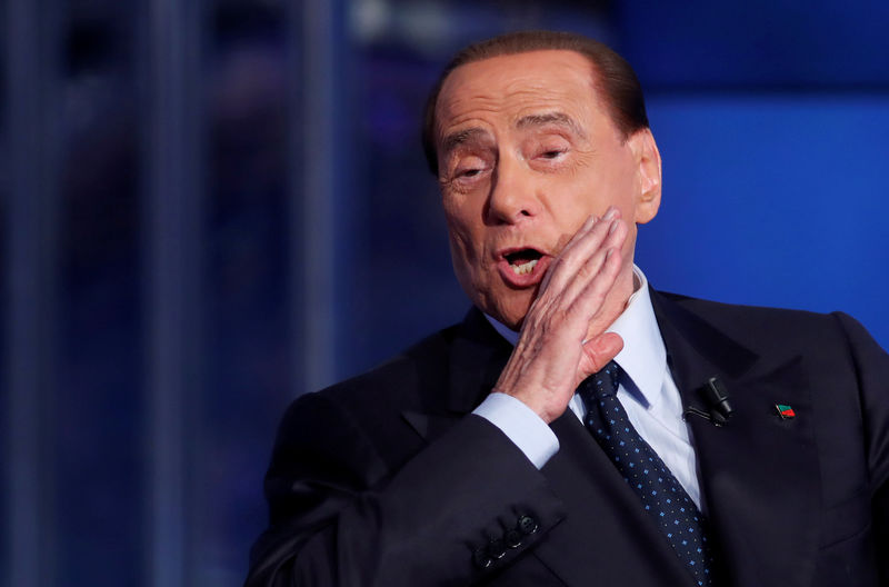 © Reuters. Ex-premiê italiano Silvio Berlusconi durante entrevista em Roma