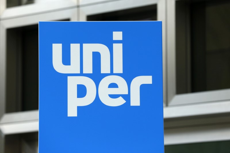 © Reuters. A logo of the German energy utility company Uniper SE is pictured at their headquarters in Duesseldorf