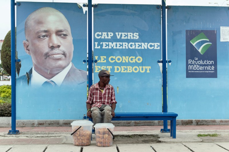 © Reuters. Gases lacrimógenos y puestos de control en el Congo para contener protestas contra el gobierno