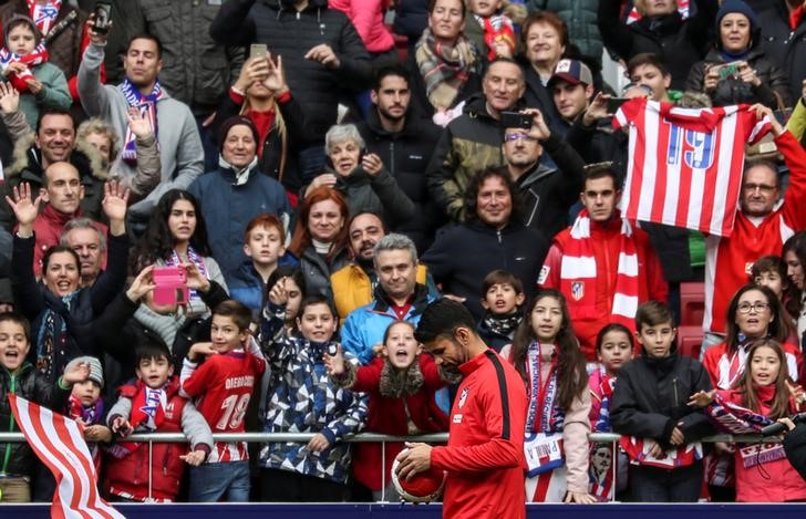© Reuters. El Atlético vuelve a la Liga con las esperanzas renovadas tras el debut de Costa