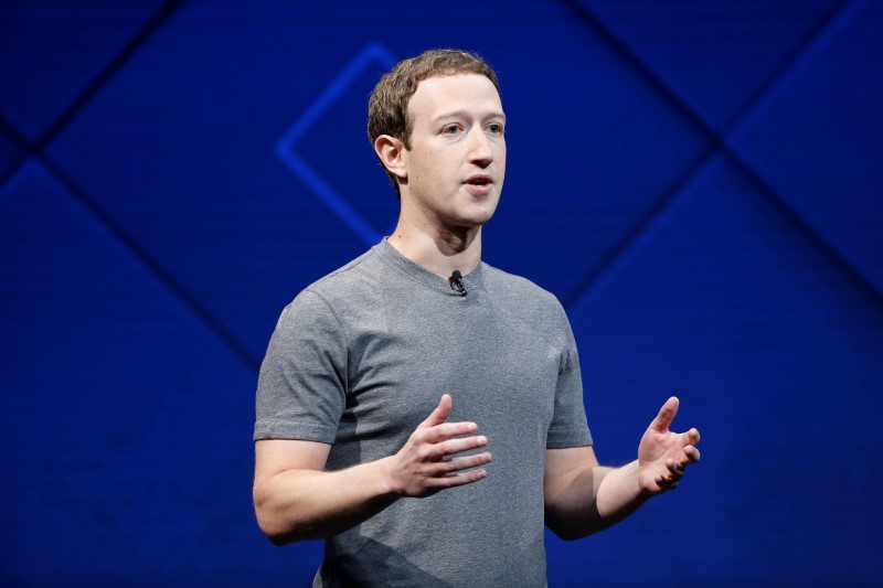 © Reuters. Mark Zuckerberg, presidente-executivo do Facebook, durante conferência anual com desenvolvedores em San Jose, Estados Unidos